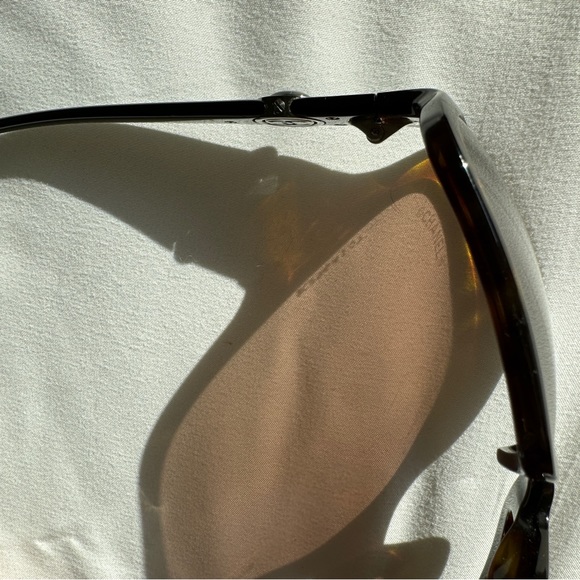 Chanel Rotating C's Sunglasses. - Picture 13 of 16